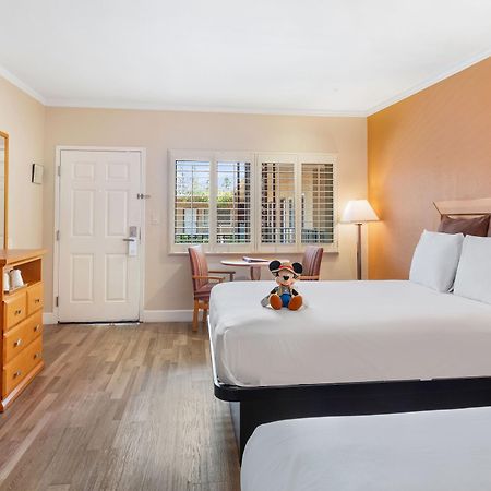 Anaheim Islander Inn And Suites Near Park And Convention Center Exterior foto