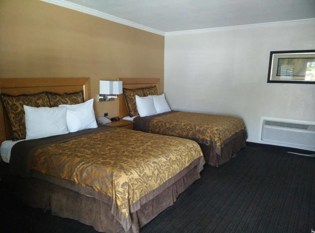Anaheim Islander Inn And Suites Near Park And Convention Center Exterior foto